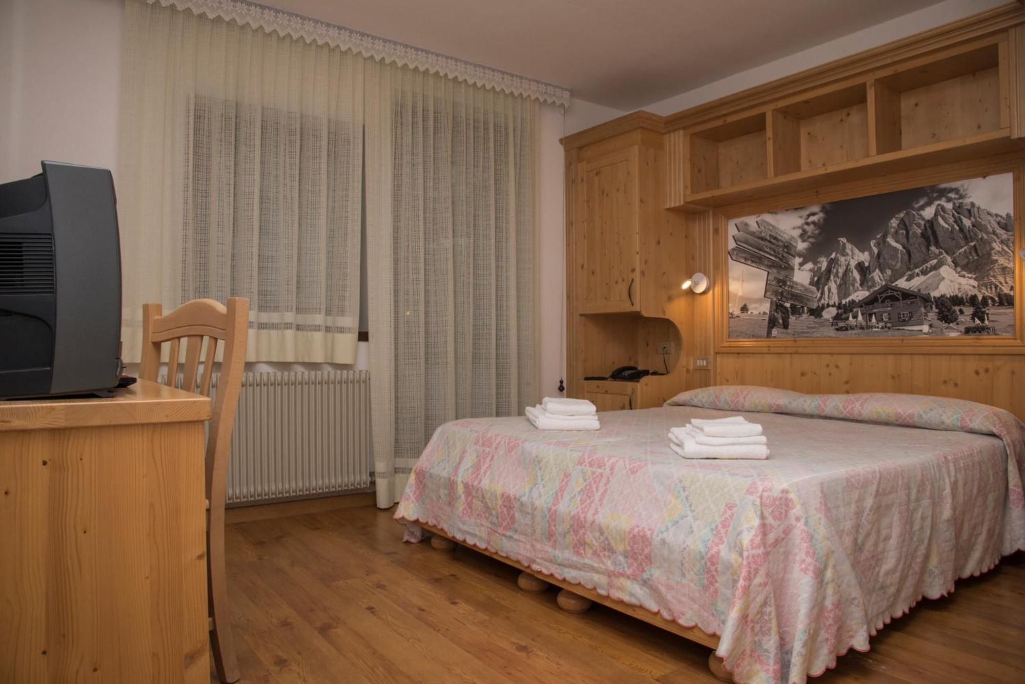 Hotel Cima Tosa San Lorenzo Dorsino Esterno foto