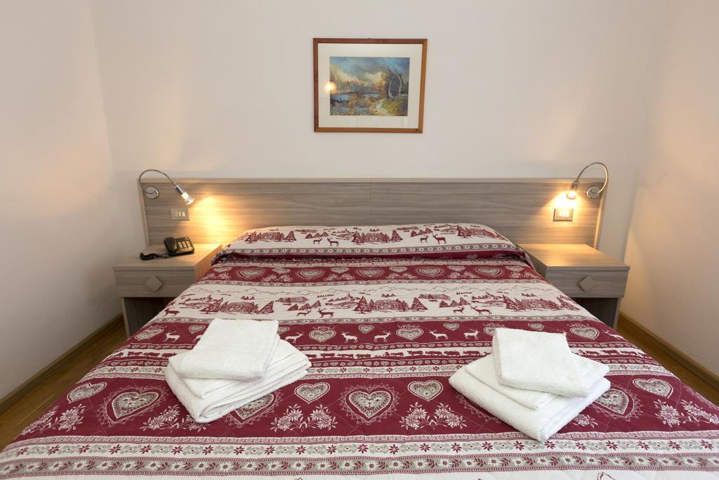 Hotel Cima Tosa San Lorenzo Dorsino Esterno foto