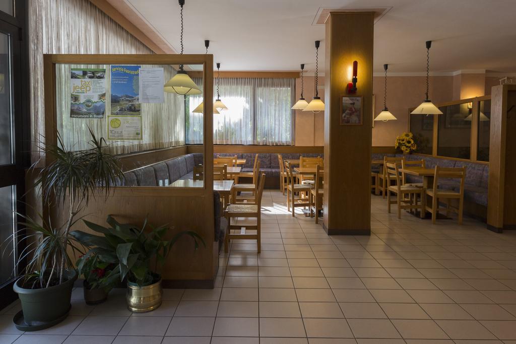 Hotel Cima Tosa San Lorenzo Dorsino Esterno foto